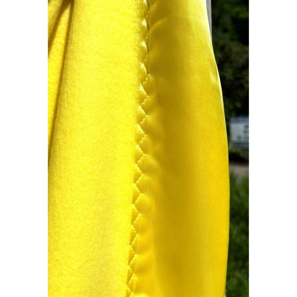 Vintage Handcrafted‎ Thermal Fleece Blanket Sateen Trimmed 65